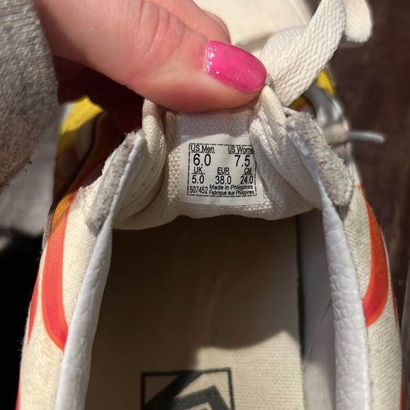 Vans Flame Lowtops Mens Size 6/ Women's Size 7.5 - Picture 5 of 5